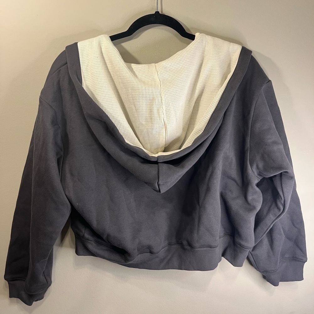 Grey (Ash) and WhiteSKIMS Waffle Lined Zip-Up Hoodie - Picture 2 of 7